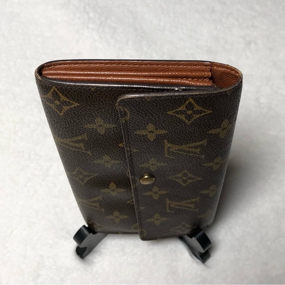Louis Vuitton Authentic Vintage Monogram Canvas Sarah Wallet;Date Code:(… - Picture 5 of 17